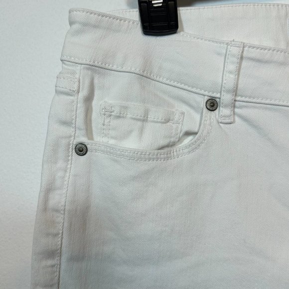 LOFT | White Jeans Curvy Skinny Jeans with Frayed Ankles - Picture 3 of 10